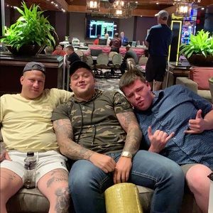 Meet your Posher, Joshua